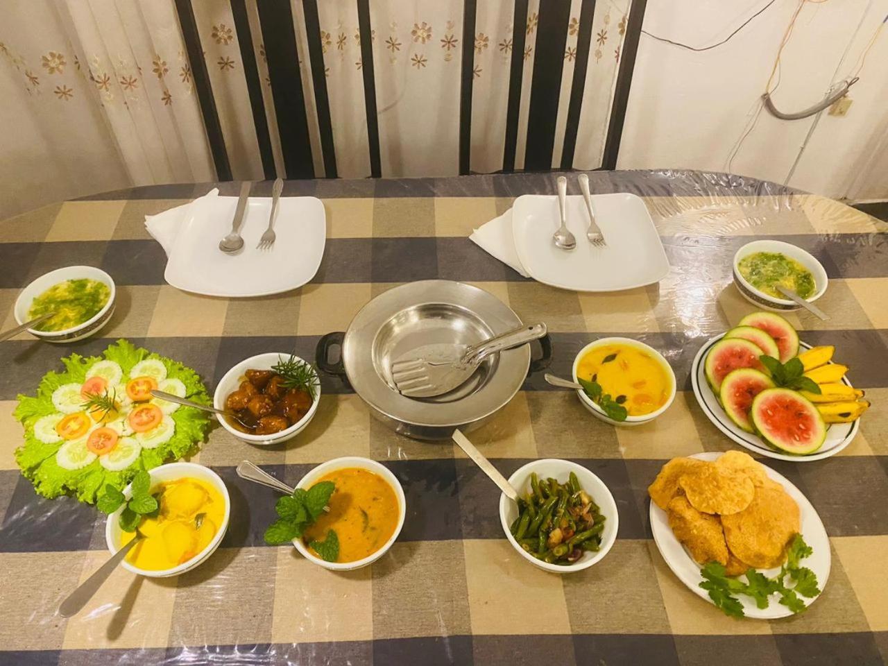 Farah Guest Inn Хапутале Екстериор снимка